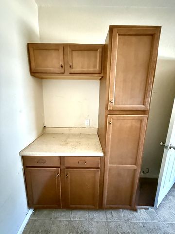 1205 Ave E, Ozona, TX 76943