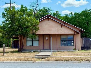 1205 Ave E, Ozona, TX 76943