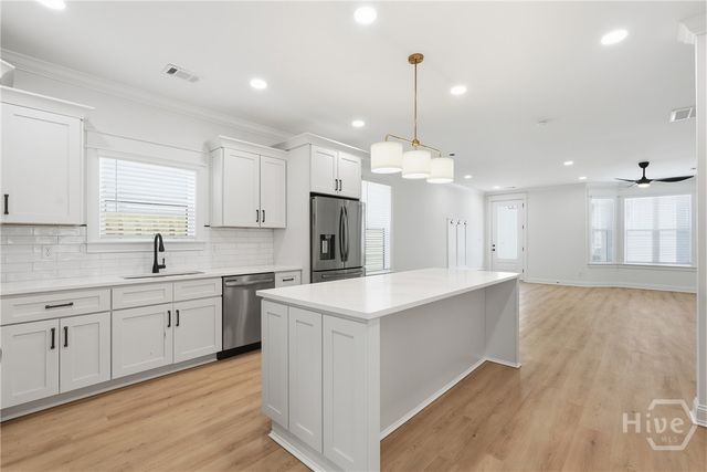 1209 E 34th Street, Savannah, GA 31404