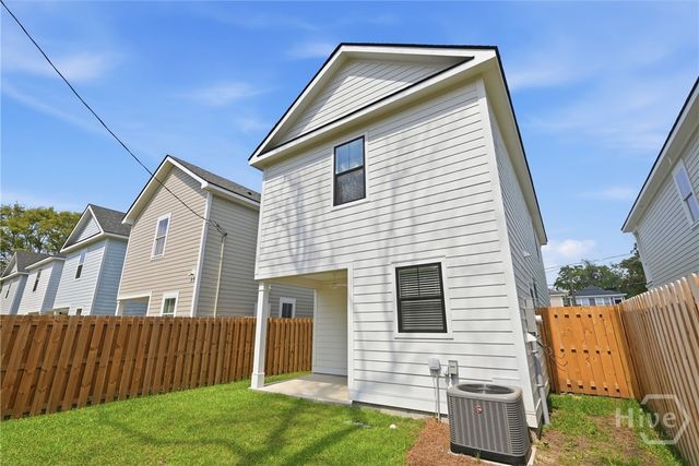 1209 E 34th Street, Savannah, GA 31404