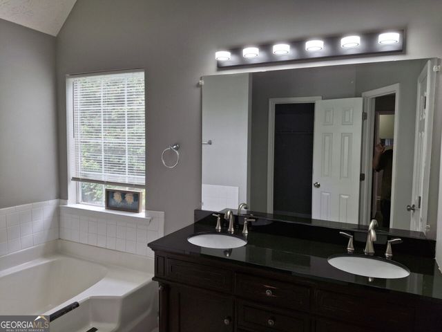 235 Vaness Drive, Mcdonough, GA 30253