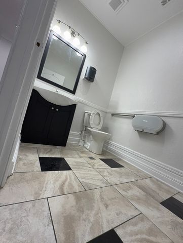 4209 W North Avenue, Chicago, IL 60639