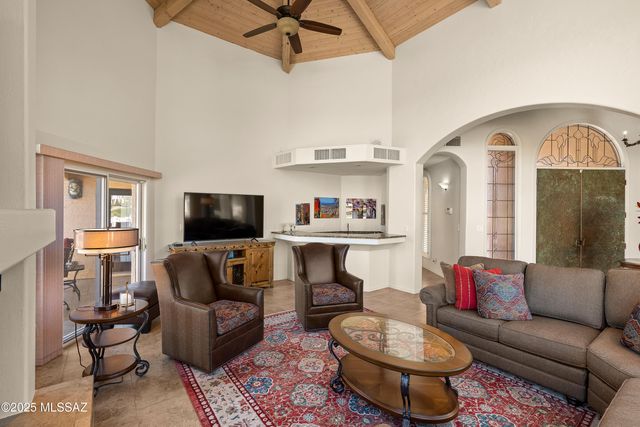 8513 N Nob Hill Drive, Tucson, AZ 85742