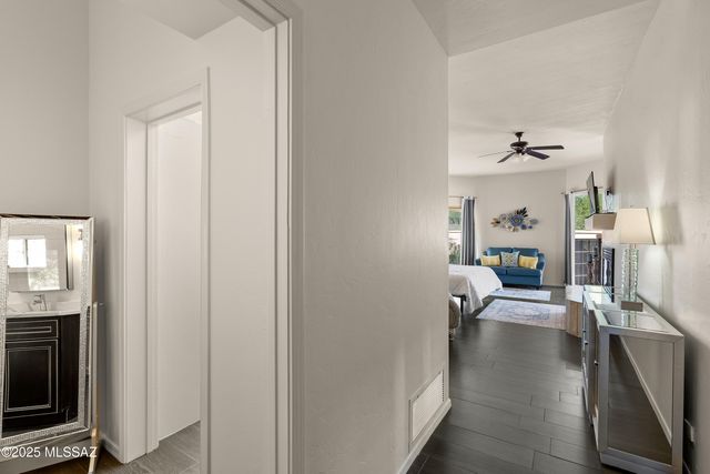 8513 N Nob Hill Drive, Tucson, AZ 85742