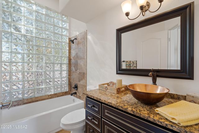 8513 N Nob Hill Drive, Tucson, AZ 85742