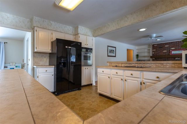 9268 La Spezia Drive, Davison Township, MI 48423