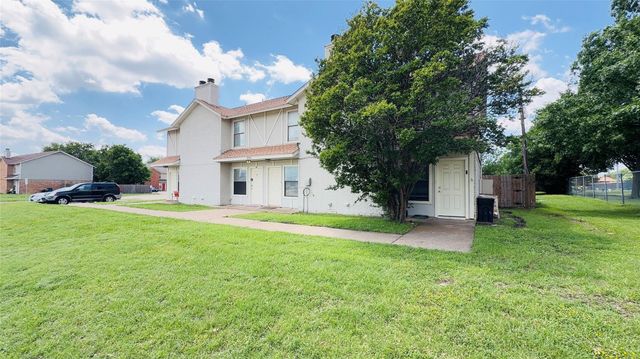 221 Meadow Court, Keller, TX 76248