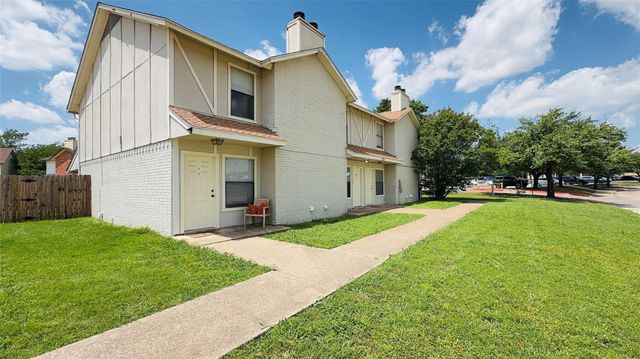 221 Meadow Court, Keller, TX 76248