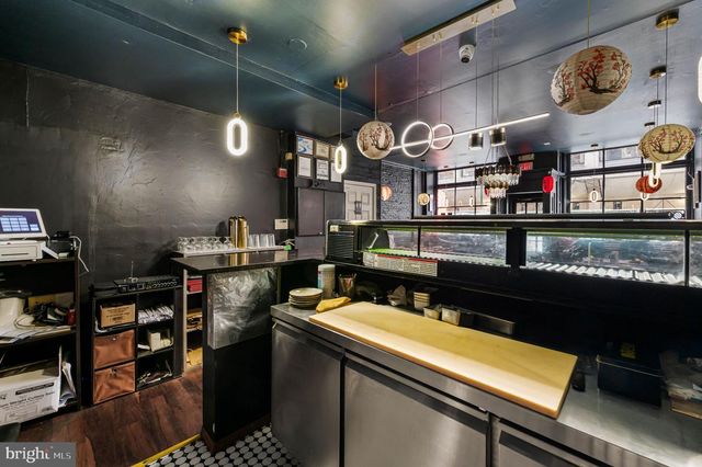 246 S 11TH ST, Philadelphia, PA 19107