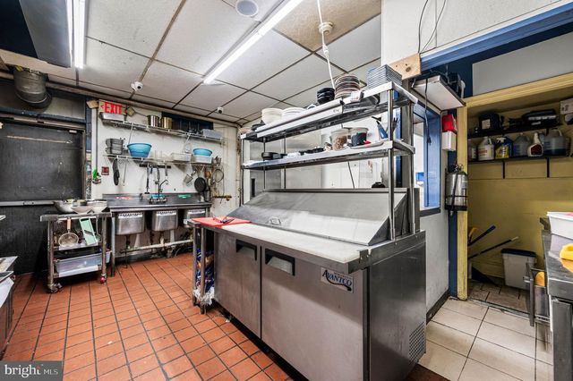 246 S 11TH ST, Philadelphia, PA 19107