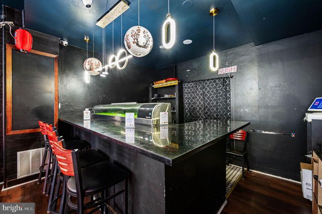 246 S 11TH ST, Philadelphia, PA 19107