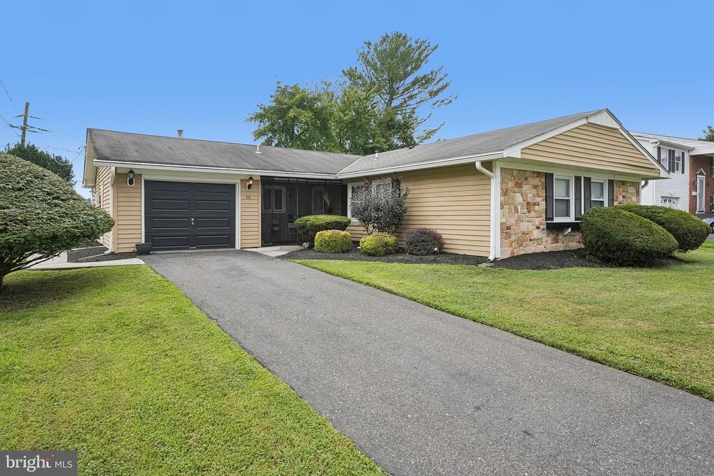 66 TRIANGLE LN, WILLINGBORO, NJ 08046 — exterior