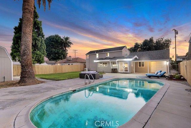 8018 Oakdale Avenue, Winnetka (los Angeles), CA 91306