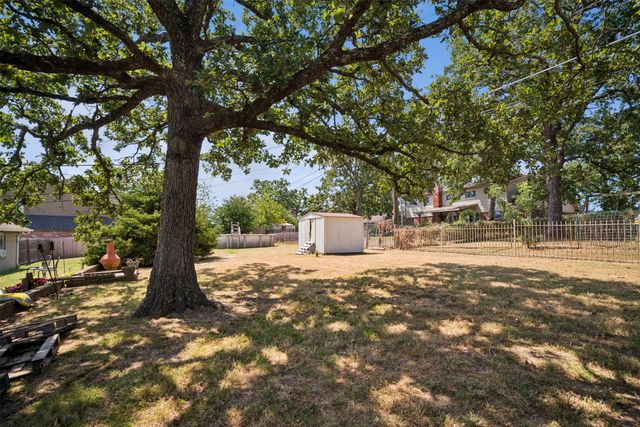 710 Martin Circle, Sand Springs, OK 74063