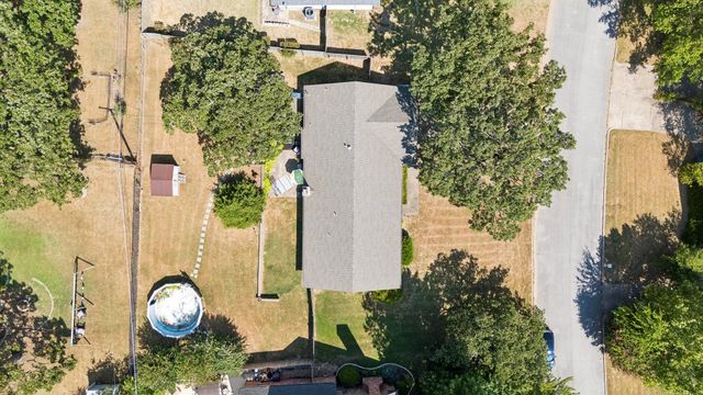 710 Martin Circle, Sand Springs, OK 74063