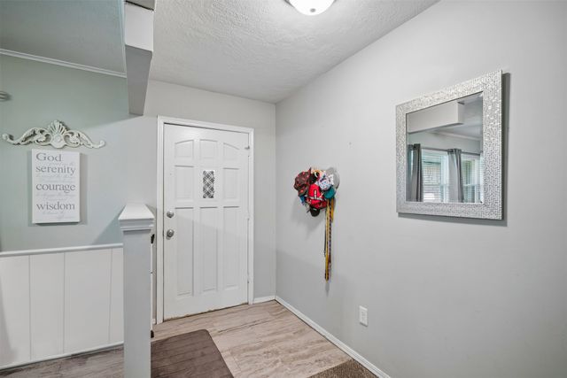 710 Martin Circle, Sand Springs, OK 74063