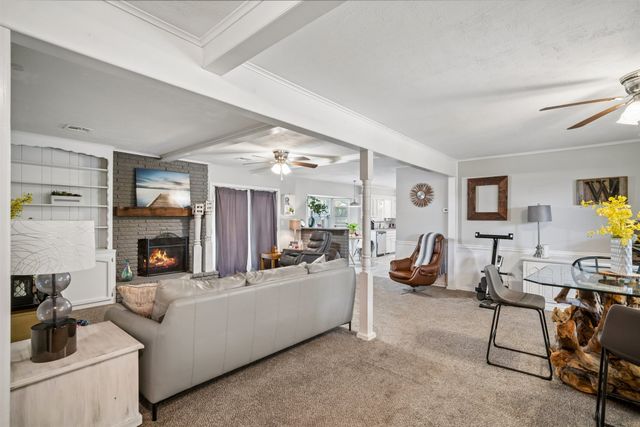 710 Martin Circle, Sand Springs, OK 74063