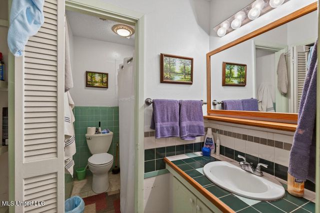 734 Canterbury Drive, Biloxi, MS 39532