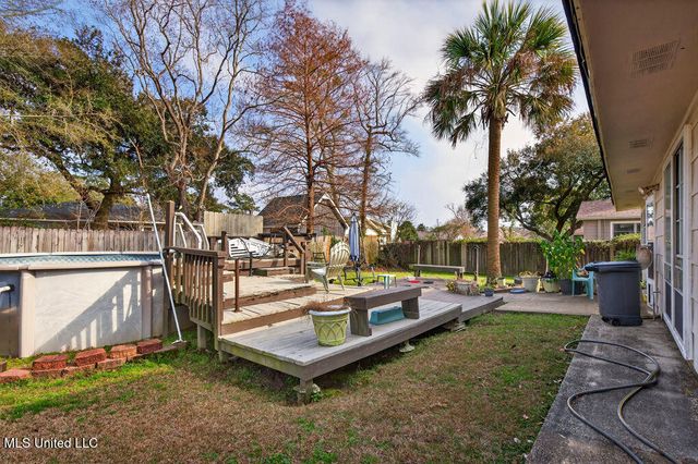 734 Canterbury Drive, Biloxi, MS 39532