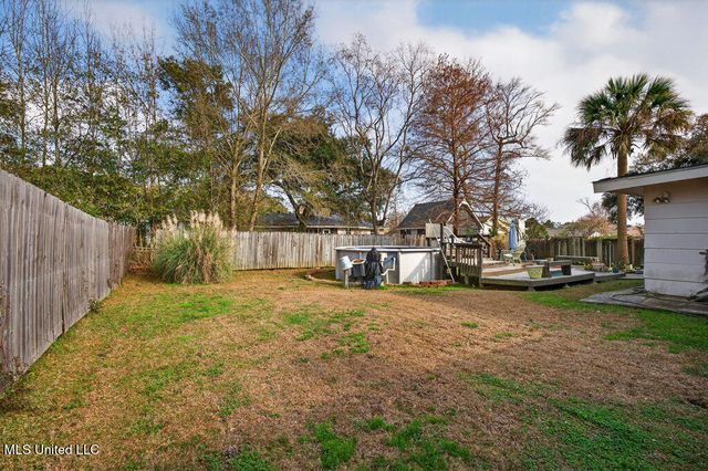 734 Canterbury Drive, Biloxi, MS 39532