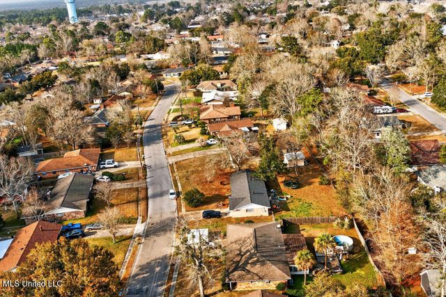 734 Canterbury Drive, Biloxi, MS 39532