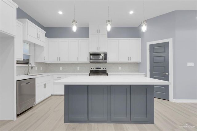 3928 S Mullin Avenue, Edinburg, TX 78542