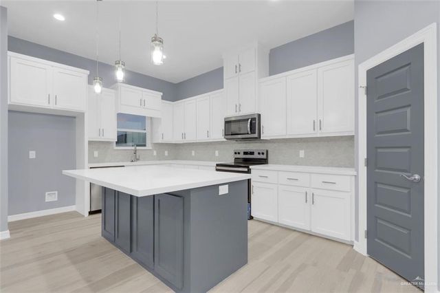 3928 S Mullin Avenue, Edinburg, TX 78542