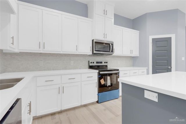 3928 S Mullin Avenue, Edinburg, TX 78542