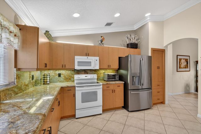 6544 Via Primo Street, Wellington, FL 33467