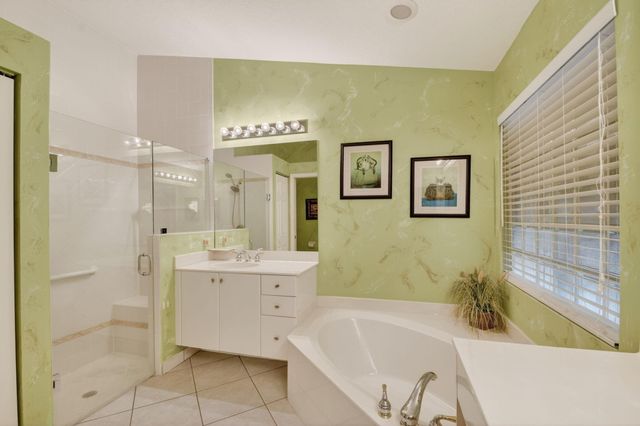 6544 Via Primo Street, Wellington, FL 33467