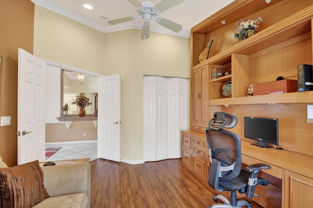 6544 Via Primo Street, Wellington, FL 33467