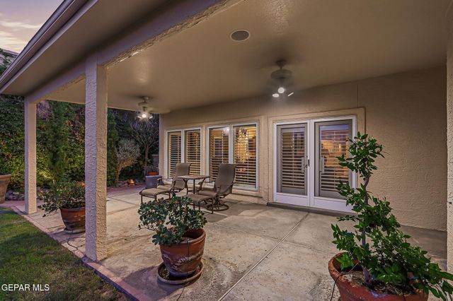 1013 LOS JARDINES Circle, El Paso, TX 79912