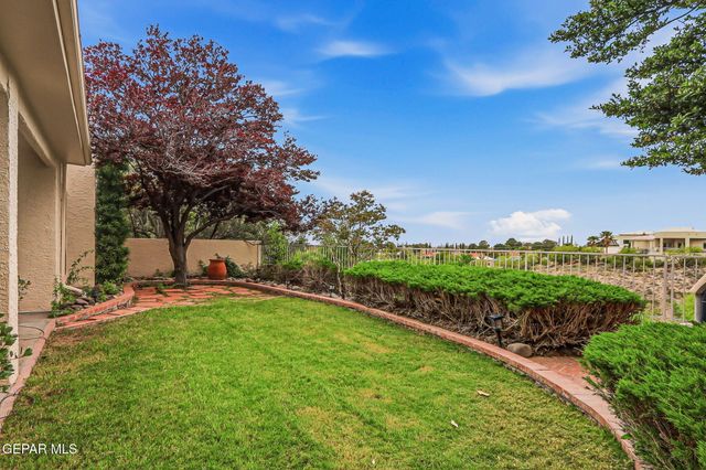 1013 LOS JARDINES Circle, El Paso, TX 79912