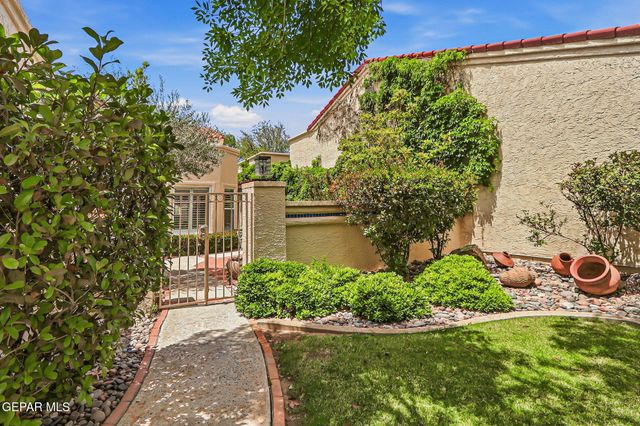 1013 LOS JARDINES Circle, El Paso, TX 79912