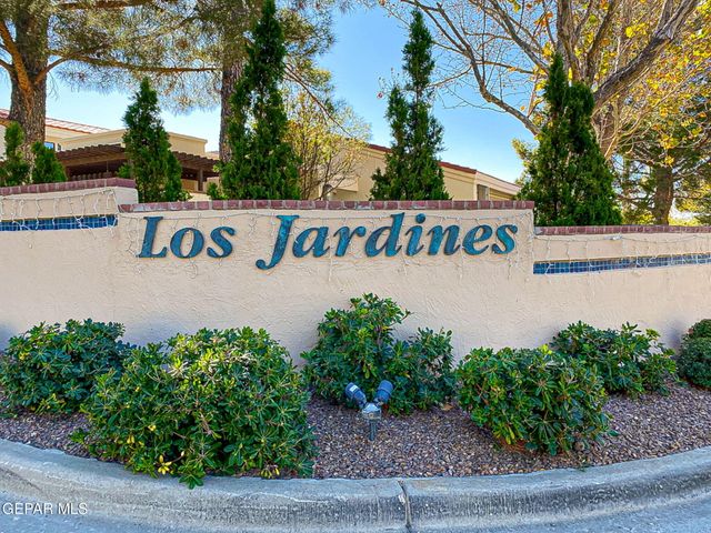 1013 LOS JARDINES Circle, El Paso, TX 79912