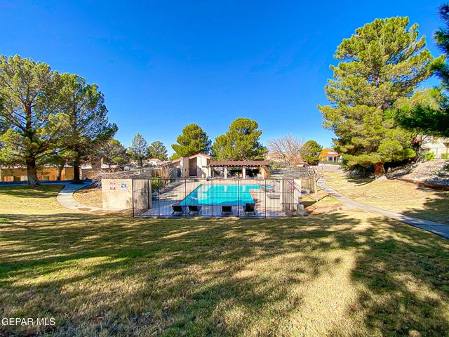 1013 LOS JARDINES Circle, El Paso, TX 79912