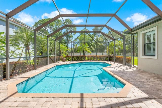 2675 LAKEBREEZE LANE S, Clearwater, FL 33759