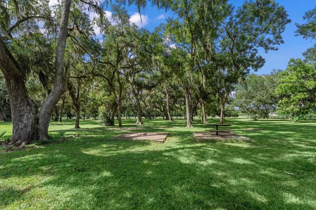 41614 Cherokee Trail, Angleton, TX 77515