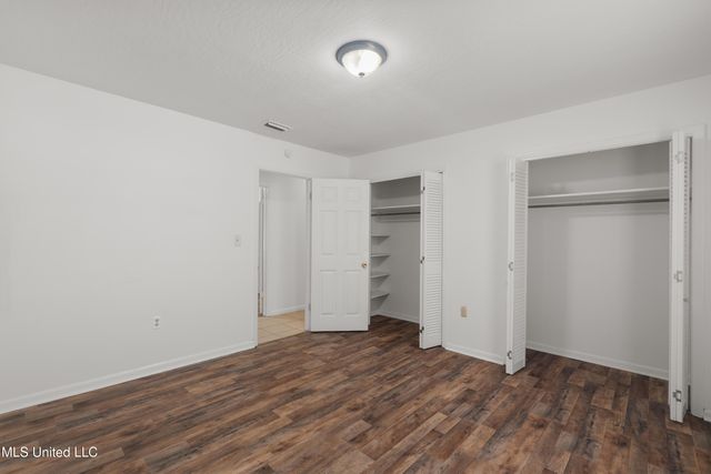 301 W Ray Drive, Hattiesburg, MS 39402