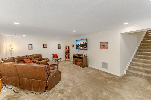 12257 Rooster Tail Drive, Pickerington, OH 43147