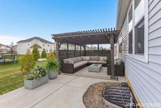 12257 Rooster Tail Drive, Pickerington, OH 43147