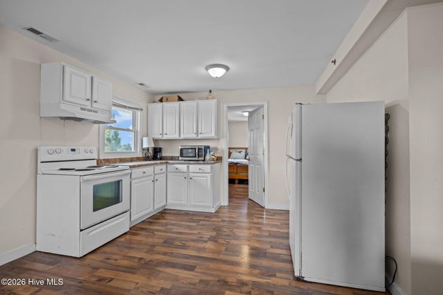 217 W Atlantic Boulevard 4, Atlantic Beach, NC 28512