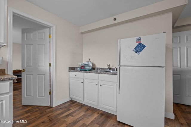 217 W Atlantic Boulevard 4, Atlantic Beach, NC 28512