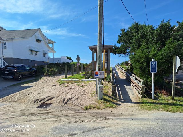 217 W Atlantic Boulevard 4, Atlantic Beach, NC 28512
