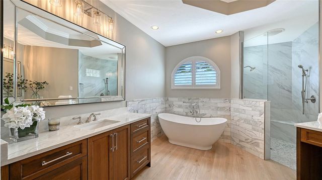 2482 DICK WILSON DRIVE, Sarasota, FL 34240