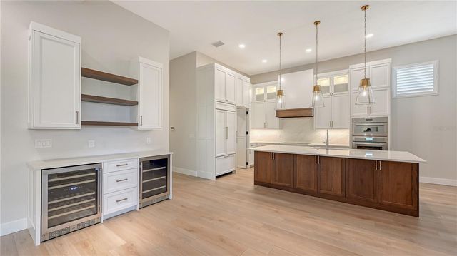 2482 DICK WILSON DRIVE, Sarasota, FL 34240