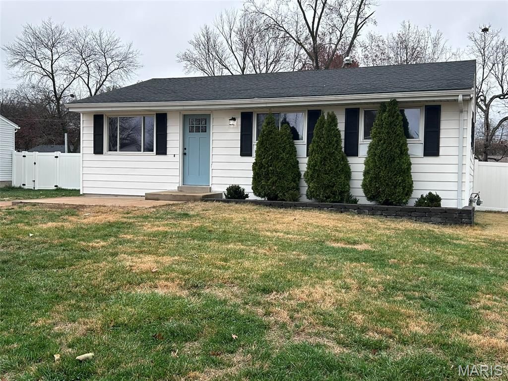 245 Peffer Lane, Fenton, MO 63026