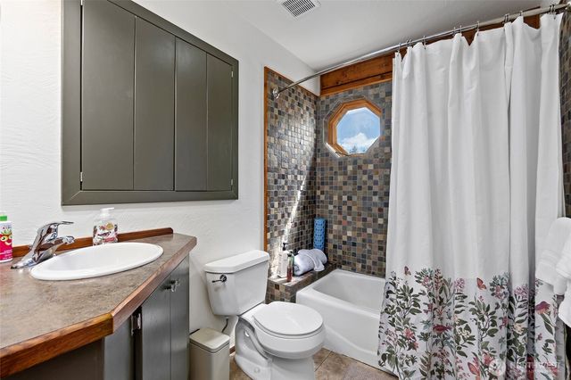 1350 E Webb Hill Road, Union, WA 98592