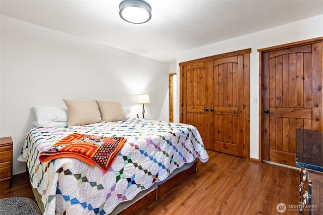 1350 E Webb Hill Road, Union, WA 98592