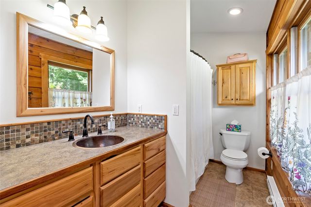 1350 E Webb Hill Road, Union, WA 98592